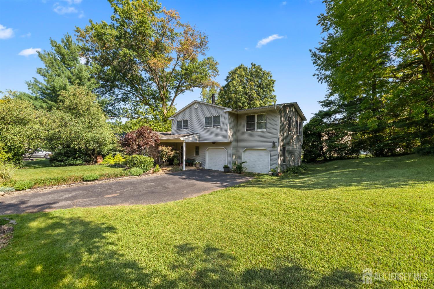 53 Rath Lane East Brunswick, NJ 08816 - Photo 5 of 65 Gallery Image 5