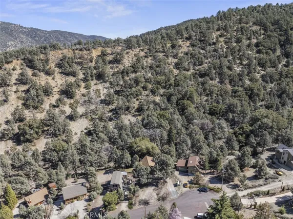 $373,000 | 2112 Glacier Drive, Pine Mountain Club, CA 93222