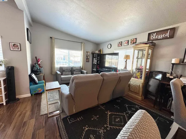 $290,000 | 600 East Weddell Drive, Unit 71, Sunnyvale, CA 94089