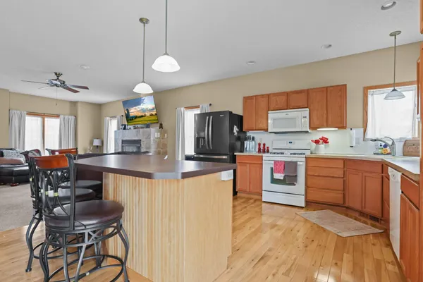 $554,900 | 6624 145th Circle North, Hugo, MN 55038