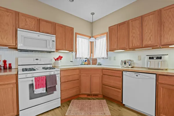 $554,900 | 6624 145th Circle North, Hugo, MN 55038