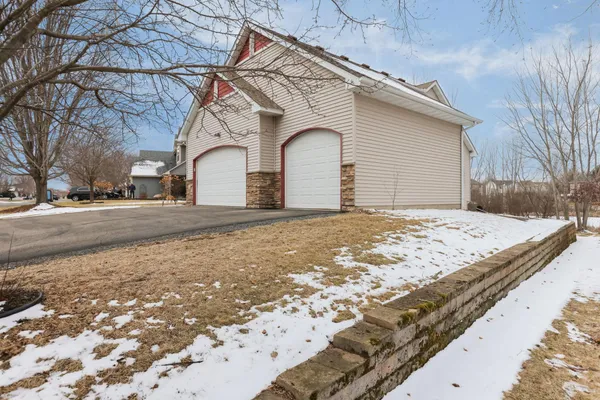 $554,900 | 6624 145th Circle North, Hugo, MN 55038