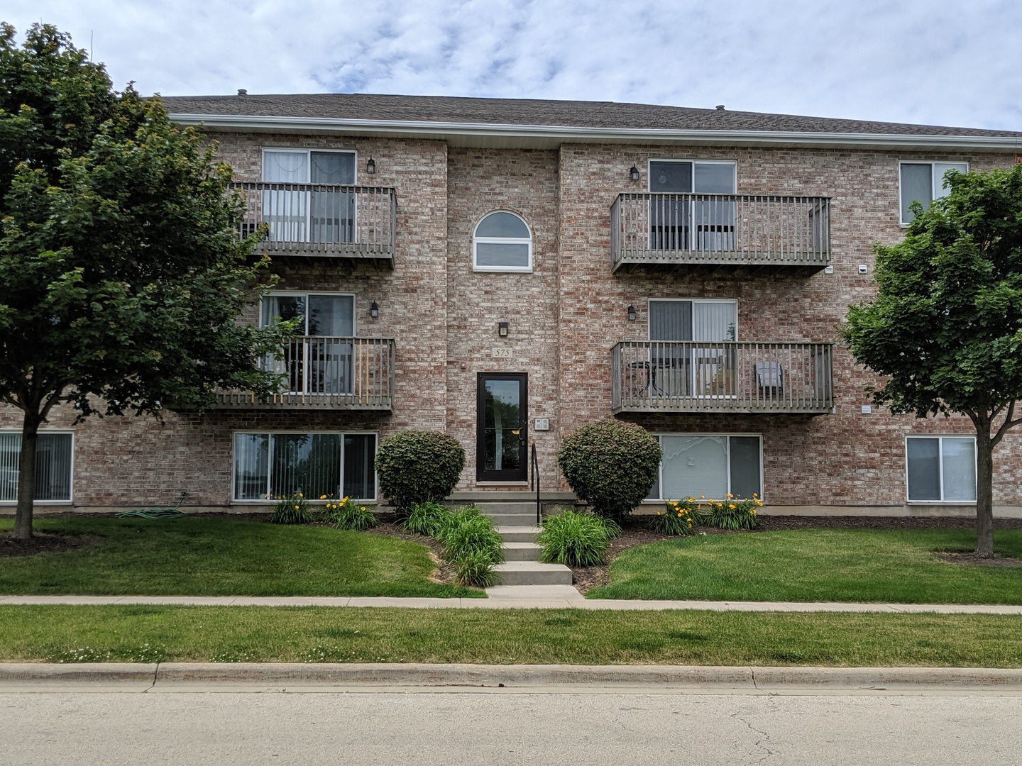 575 North Strack Street, Unit 203 Cortland, IL 60112 - Photo 1 of 1