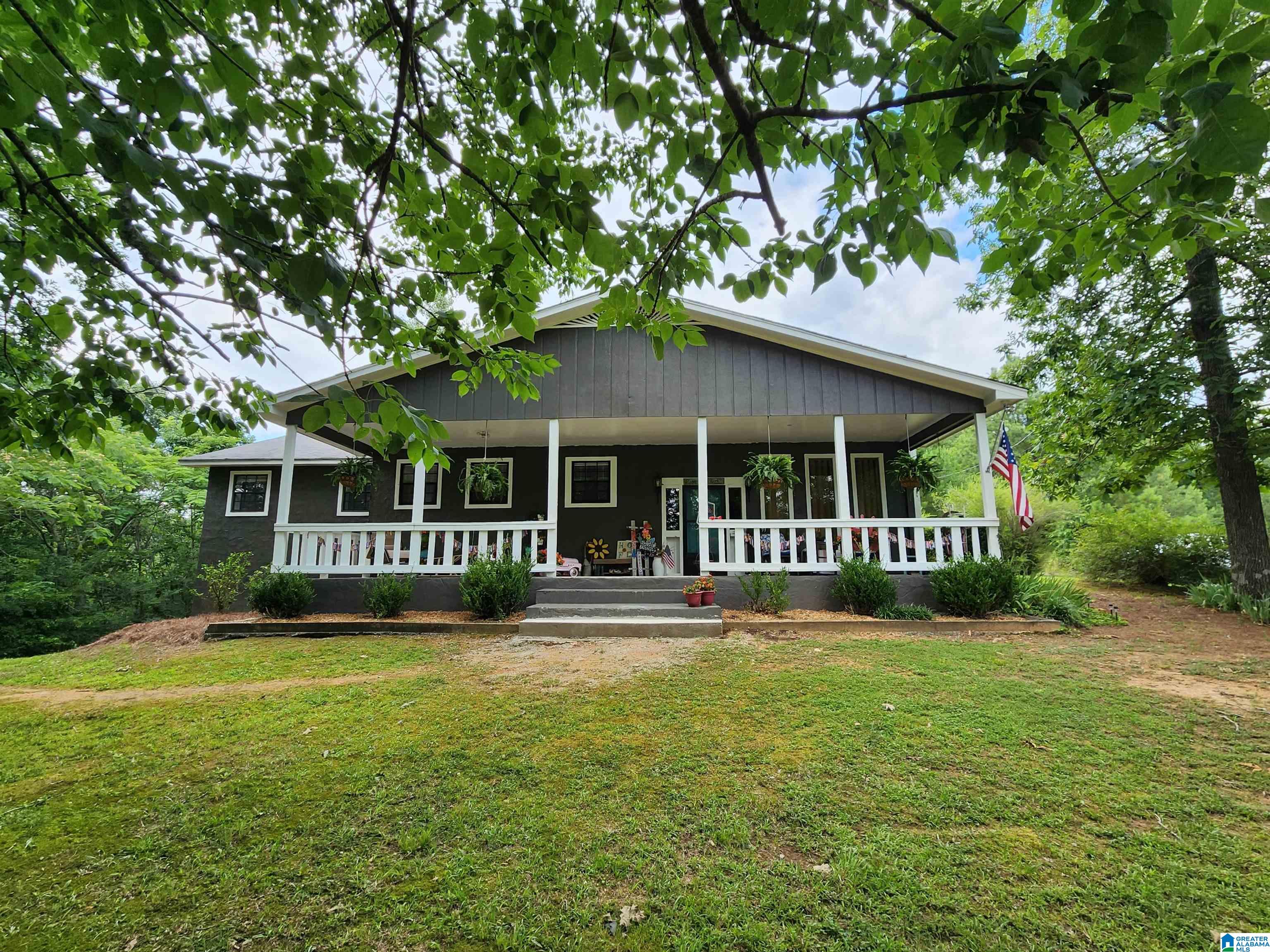 380 Isbell Road Odenville, AL 35120 - Photo 2 of 7