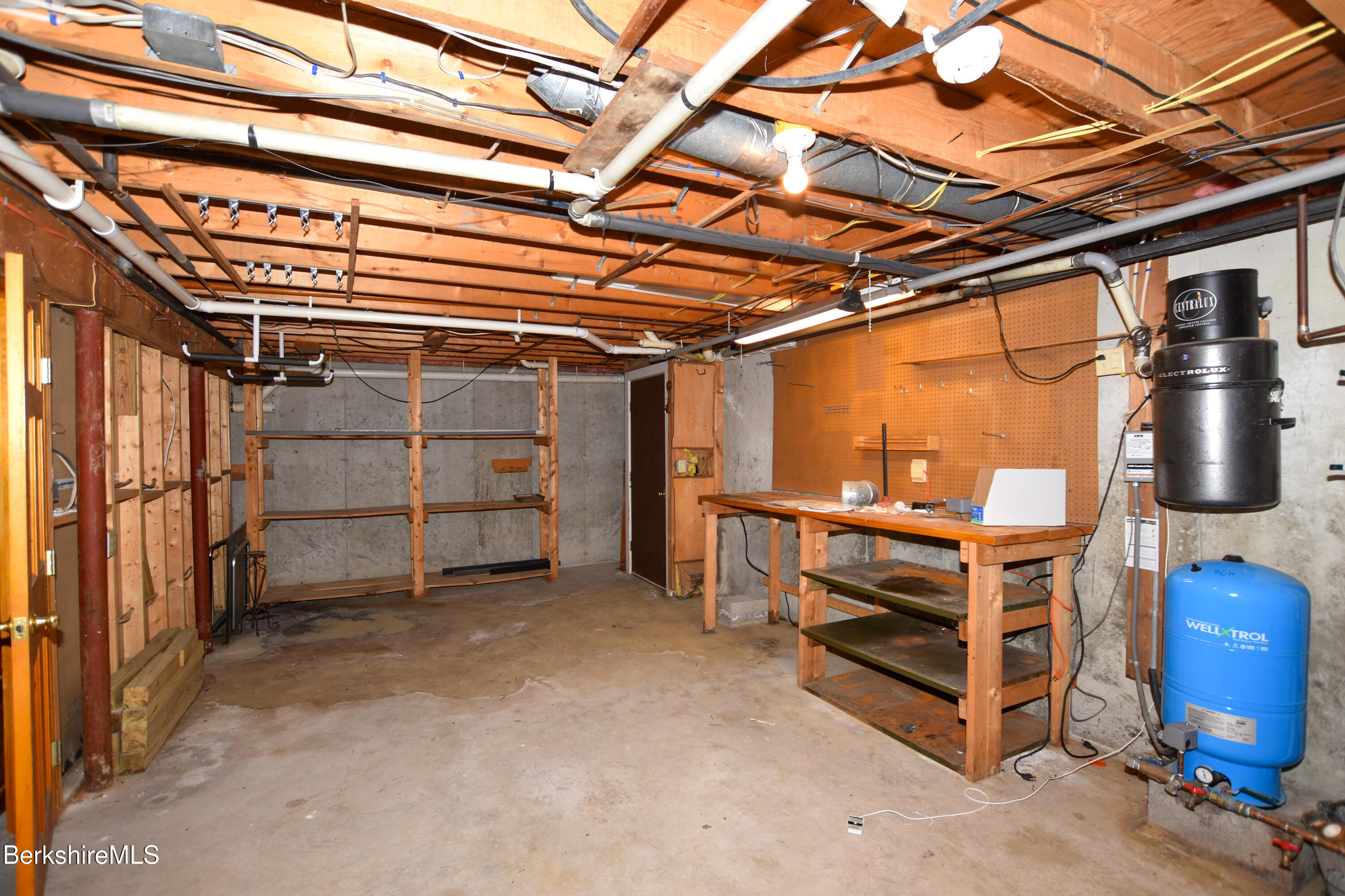 411 McNerney Road Becket, MA 01223 - Photo 26 of 29 DSC_3339-2