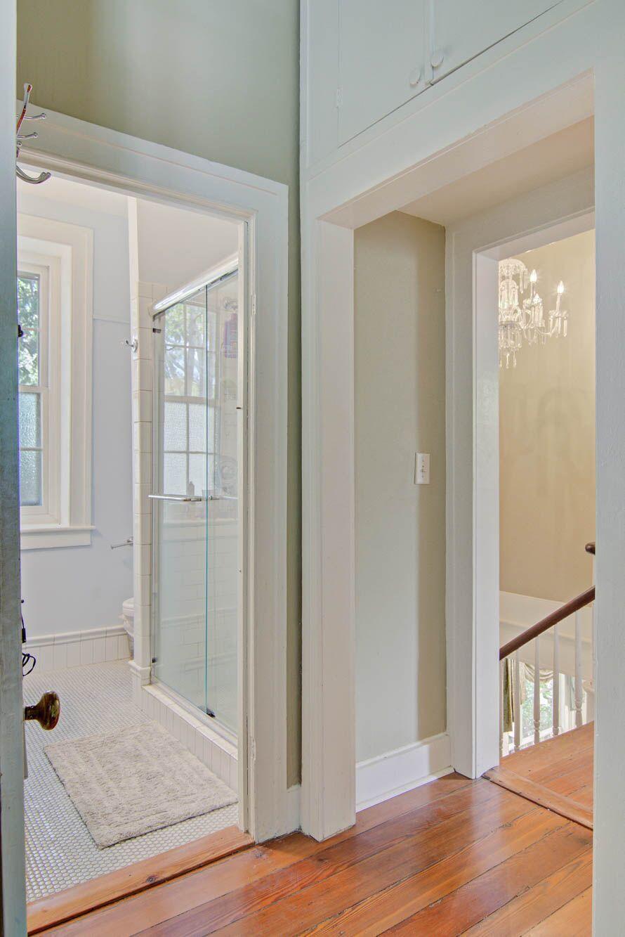 169 Rutledge Avenue Charleston, SC 29403 - Photo 29 of 60 Upstairs Hall Bath