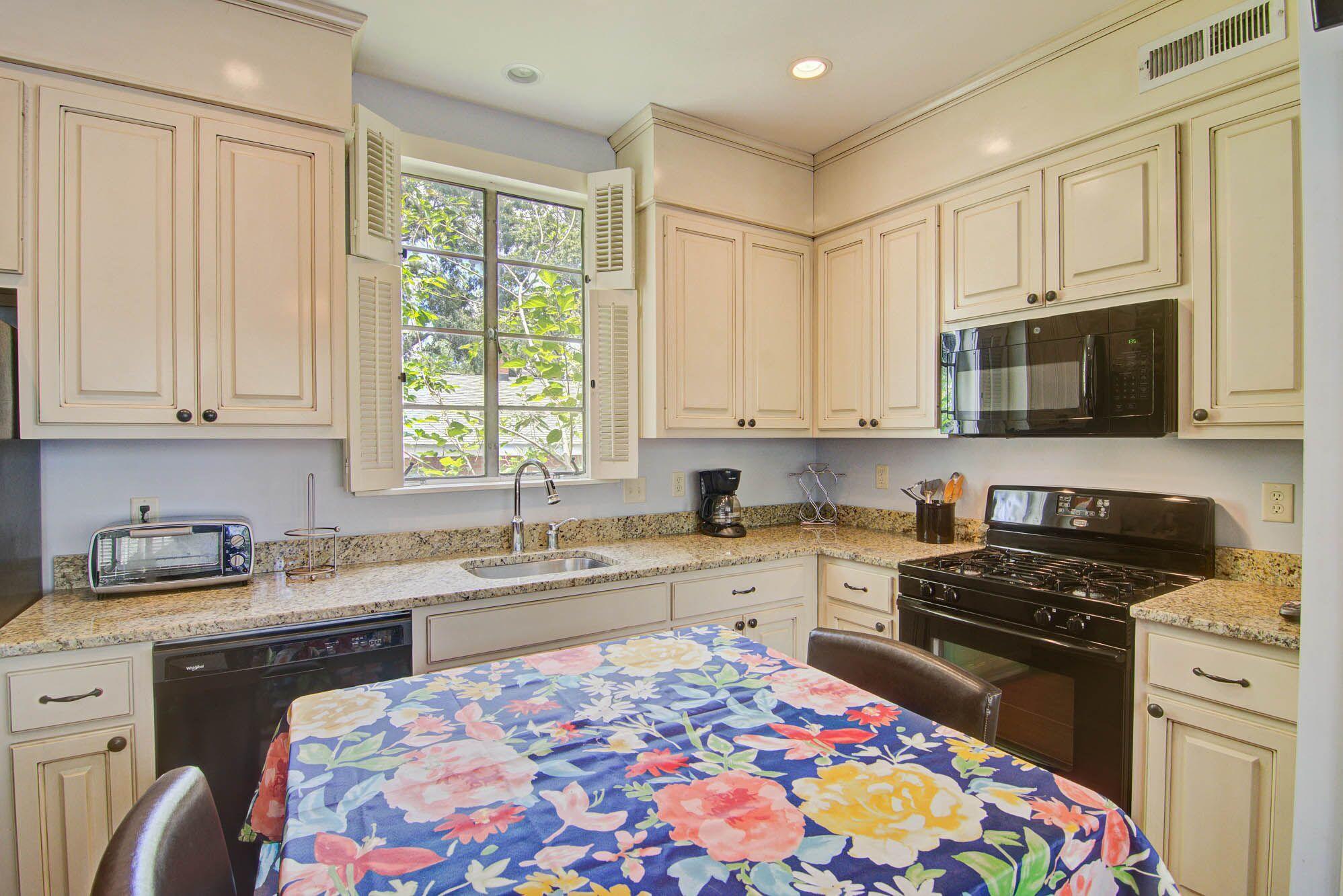 169 Rutledge Avenue Charleston, SC 29403 - Photo 36 of 60 1BR Apt 3