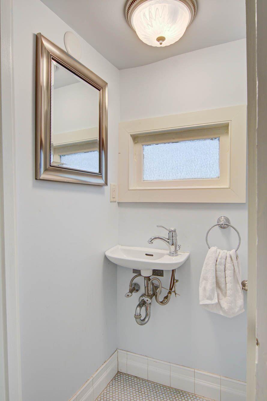 169 Rutledge Avenue Charleston, SC 29403 - Photo 5 of 60 Half Bath Entry