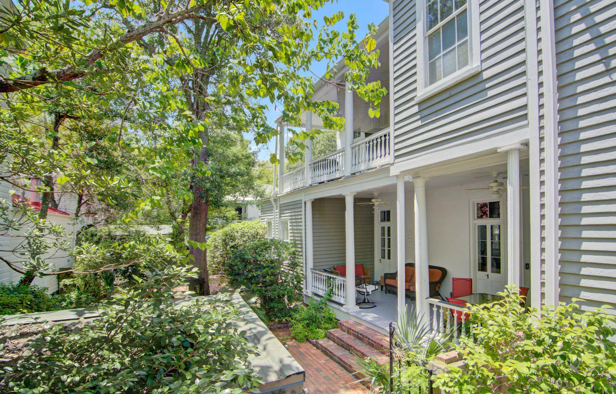 169 Rutledge Avenue Charleston, SC 29403 - Photo 53 of 60 Porches and Courtyard