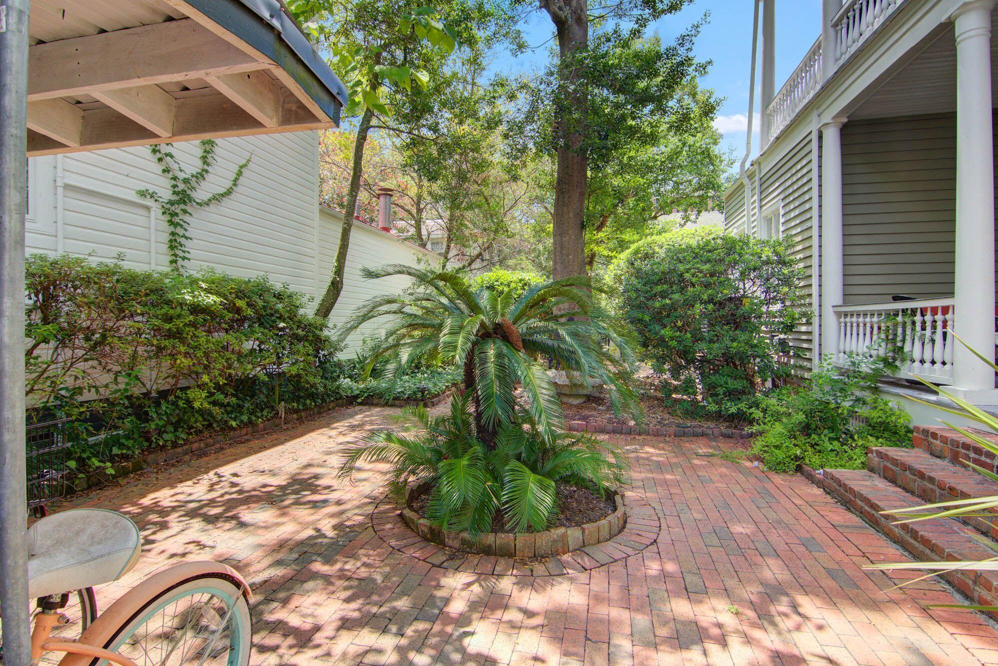 169 Rutledge Avenue Charleston, SC 29403 - Photo 55 of 60 Courtyard