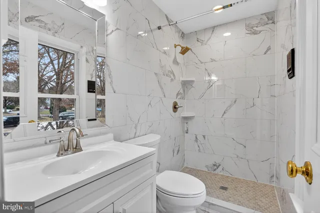 $3,495 | 4071 Championship Court, Annandale, VA 22003