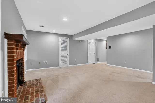 $3,495 | 4071 Championship Court, Annandale, VA 22003