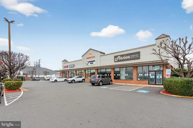 $3,495 | 4071 Championship Court, Annandale, VA 22003