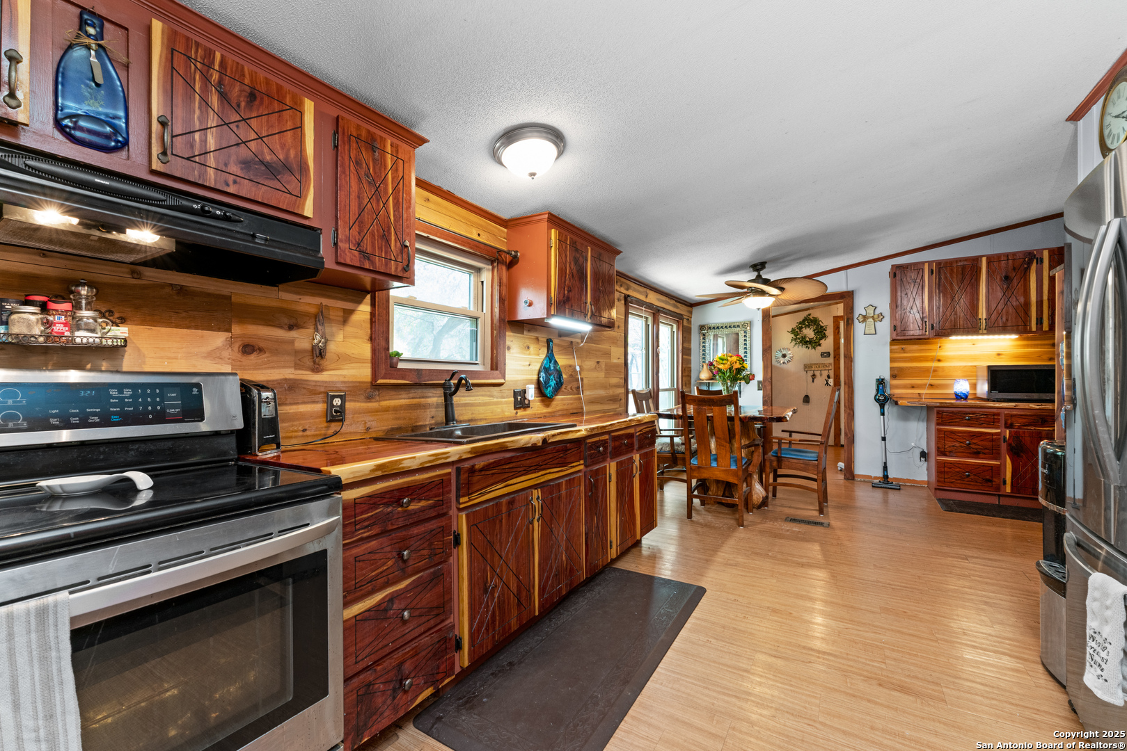 2390 Elm Ridge Drive Spring Branch, TX 78070 - Photo 13 of 38