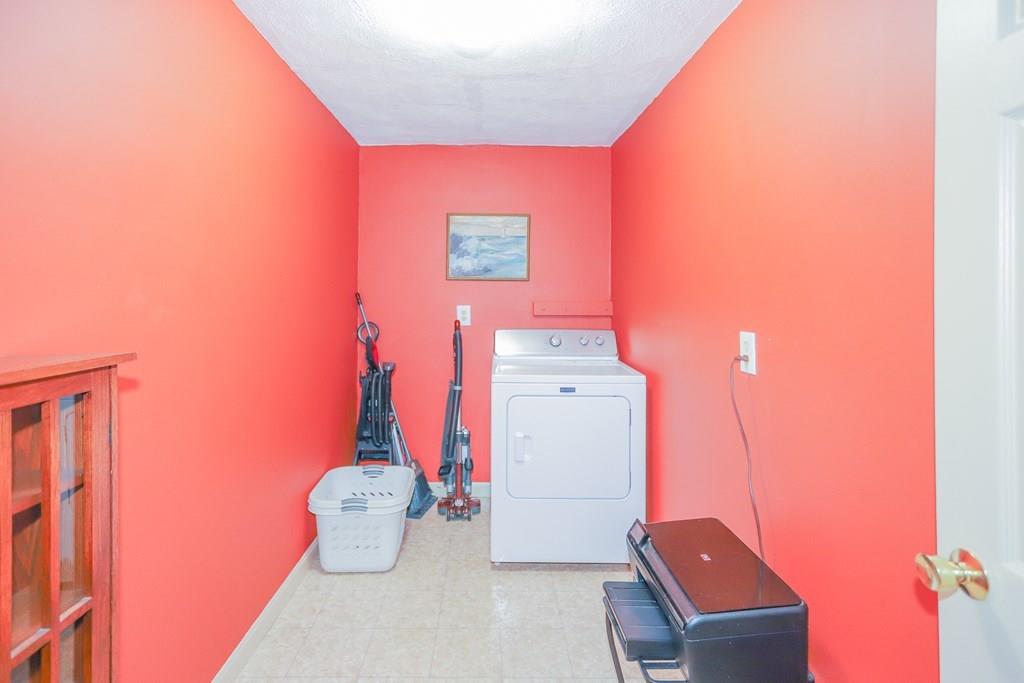11 Exeter Road Beverly, MA 01915 - Photo 16 of 19 Gallery Image 16