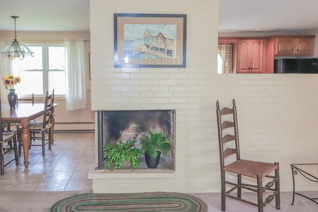11 Exeter Road Beverly, MA 01915 - Photo 3 of 19 Gallery Image 3