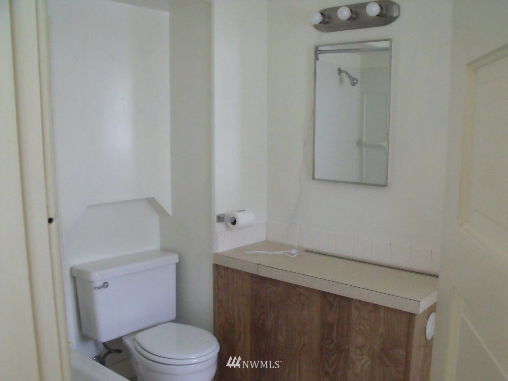 414 Southwest Canyon Loop Winlock, WA 98596 - Photo 8 of 13 Gallery Image 8