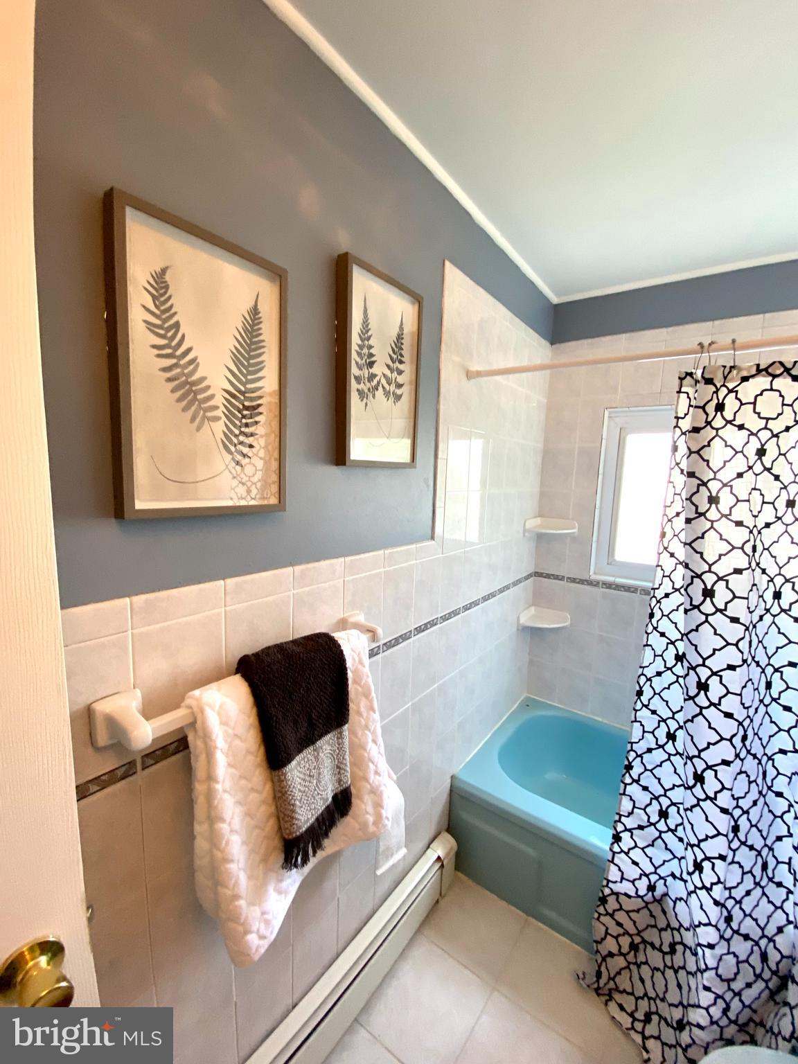 28 Hillside Road Levittown, PA 19056 - Photo 25 of 52 Bathroom