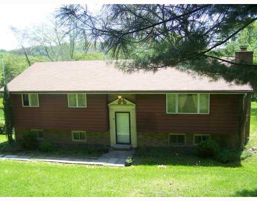 24 Walker Road Canonsburg, PA 15317 - Photo 1 of 8 Exterior Front.