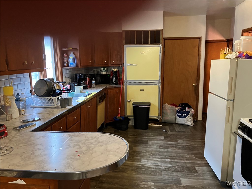 894 Prospect Avenue Buffalo, NY 14213 - Photo 4 of 25