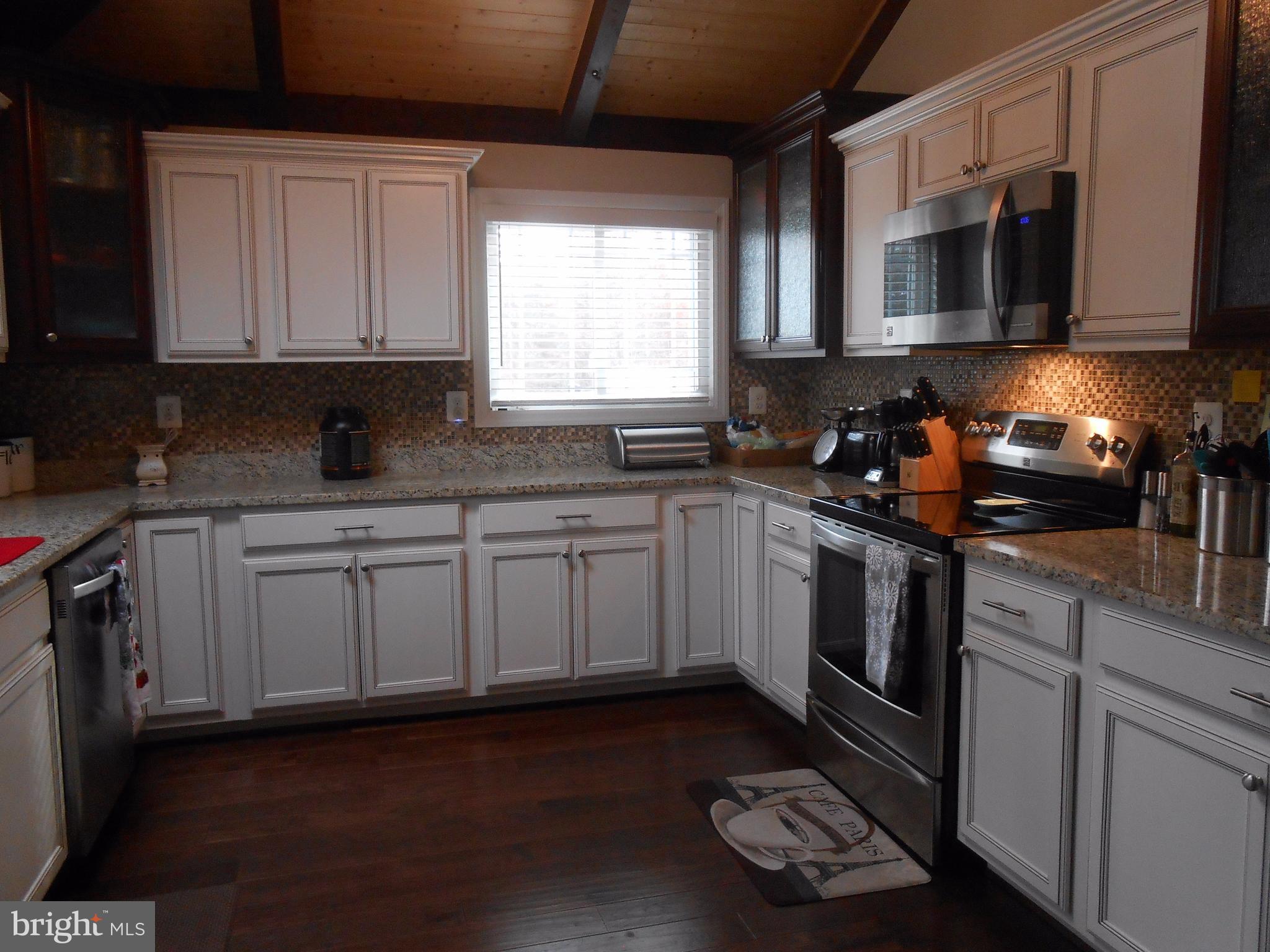 24495 McIntosh Road Hollywood, MD 20636 - Photo 5 of 17 Kitchen