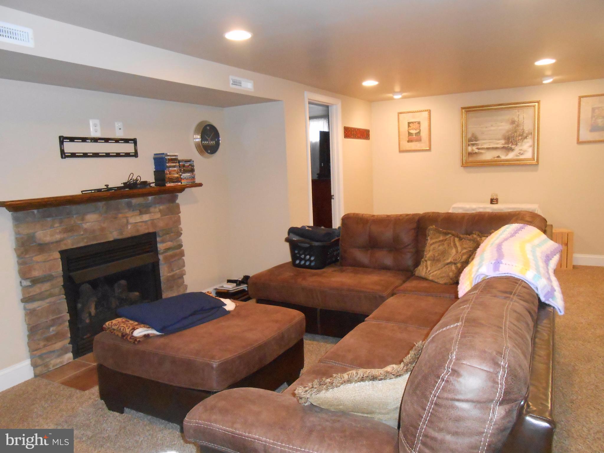 24495 McIntosh Road Hollywood, MD 20636 - Photo 9 of 17 Family Room
