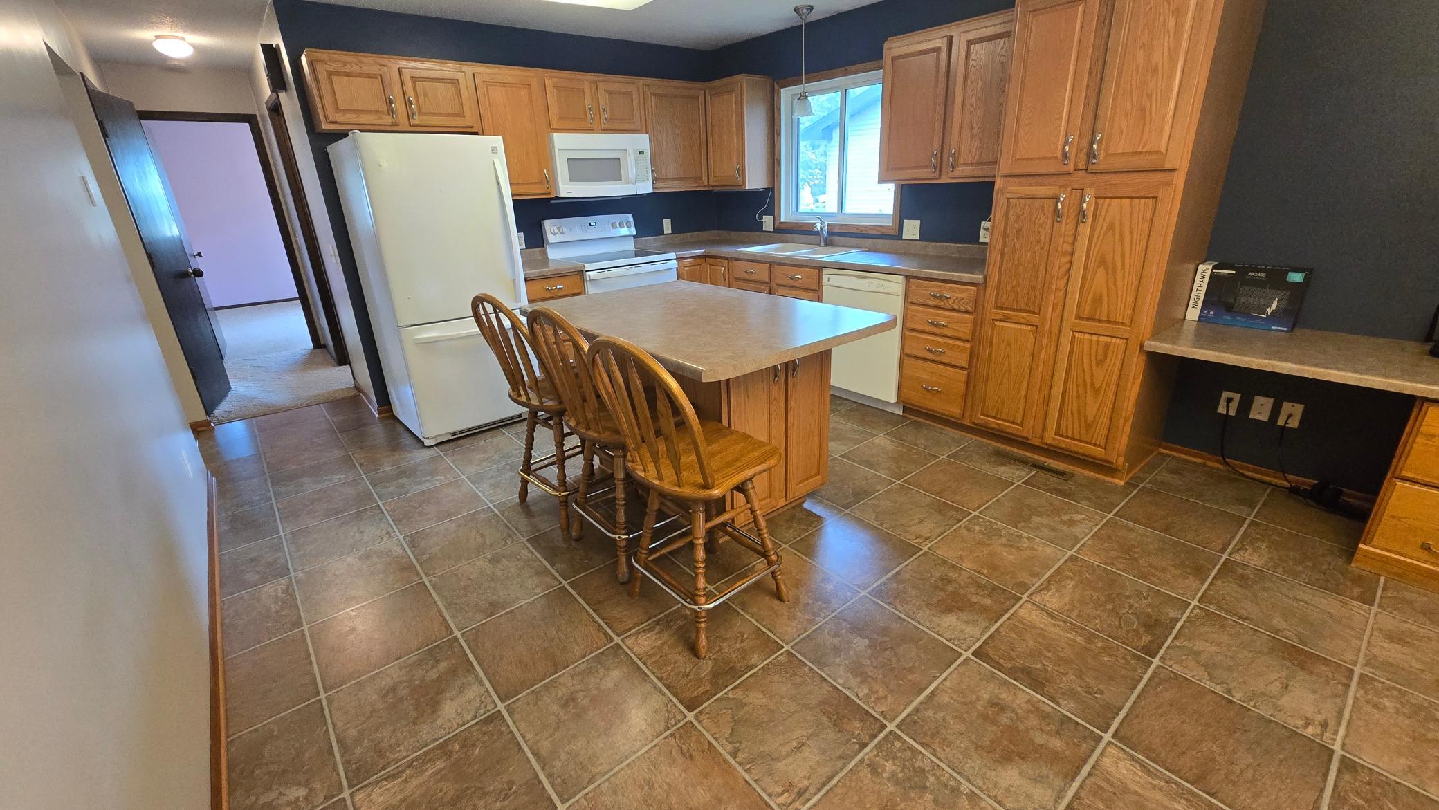 1909 9th Street Southwest Austin, MN 55912 - Photo 12 of 43 Gallery Image 12