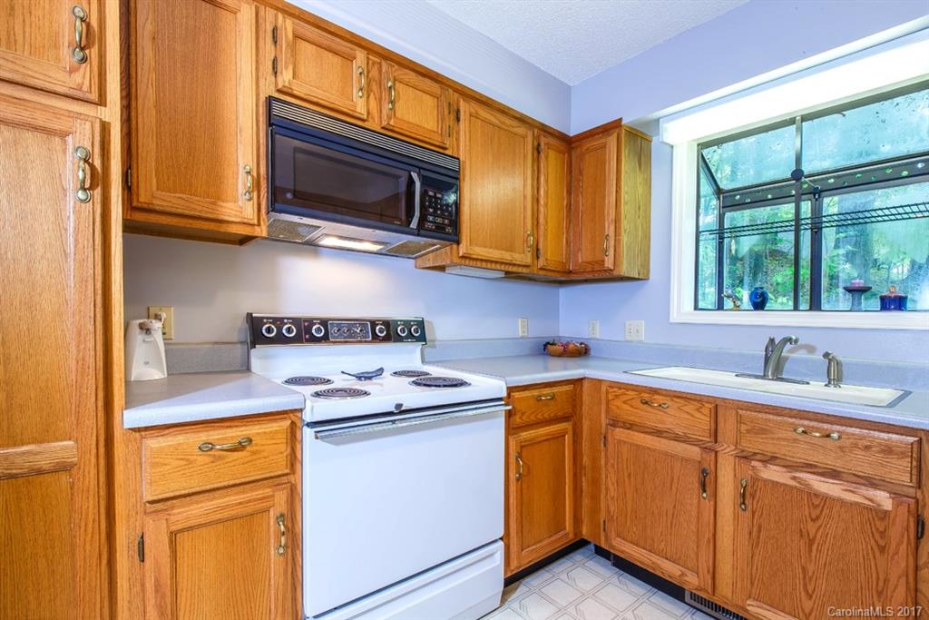 4122 Connestee Trail Brevard, NC 28712 - Photo 9 of 23