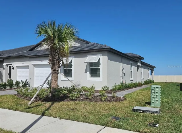 $2,200 | 10965 Teal Lagoon Isle, San Antonio, FL 33576