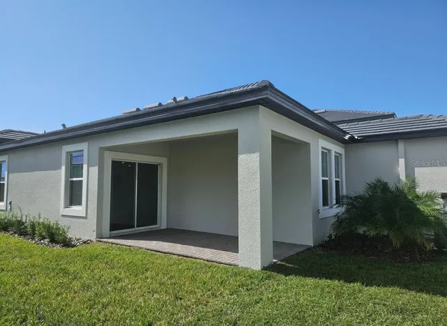 $2,200 | 10965 Teal Lagoon Isle, San Antonio, FL 33576