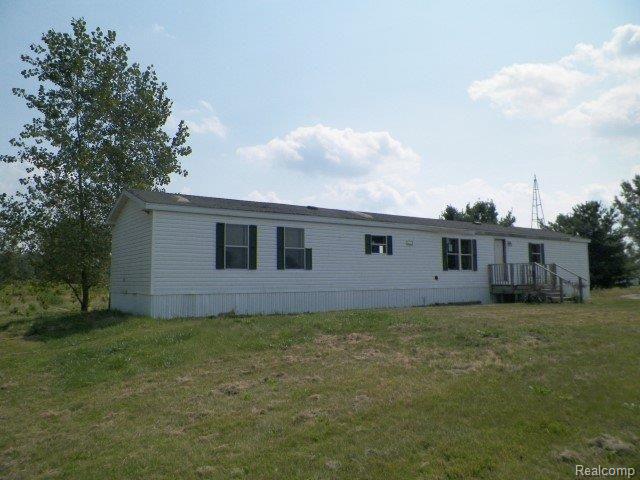 5911 Scotch Road Vassar, MI 48768 - Photo 23 of 25 262-161942 - Front.JPG