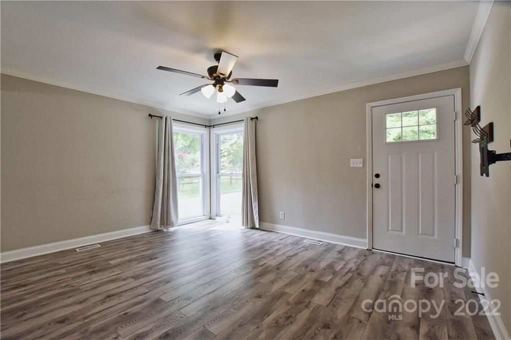 1134 Clanton Road Charlotte, NC 28217 - Photo 3 of 14 Gallery Image 3