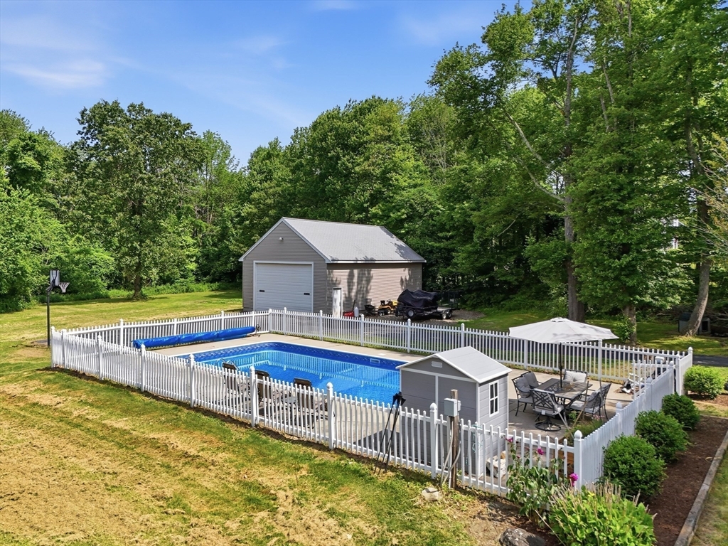 126 Putnam Hill Road Sutton, MA 01590 - Photo 27 of 32