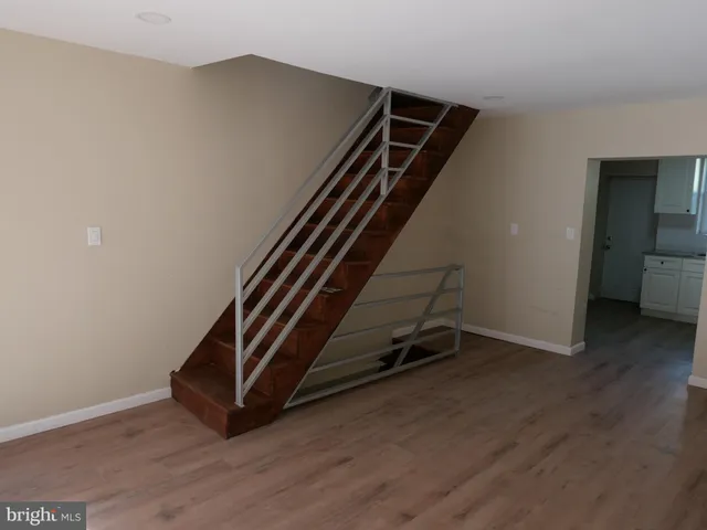 an entryway in a room