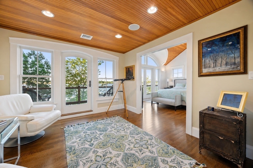 358 Rock Island Road Quincy, MA 02169 - Photo 15 of 40
