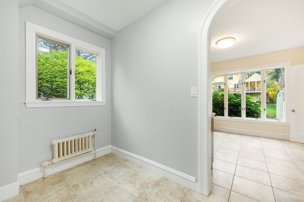320 Quinobequin Road Newton, MA 02468 - Photo 12 of 37