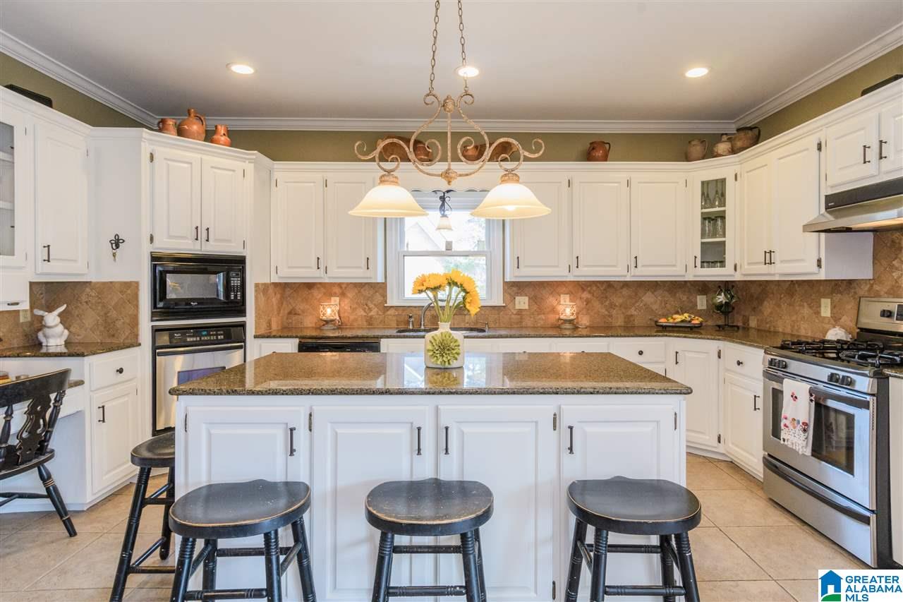 600 Stratton Court Birmingham, AL 35209 - Photo 8 of 50