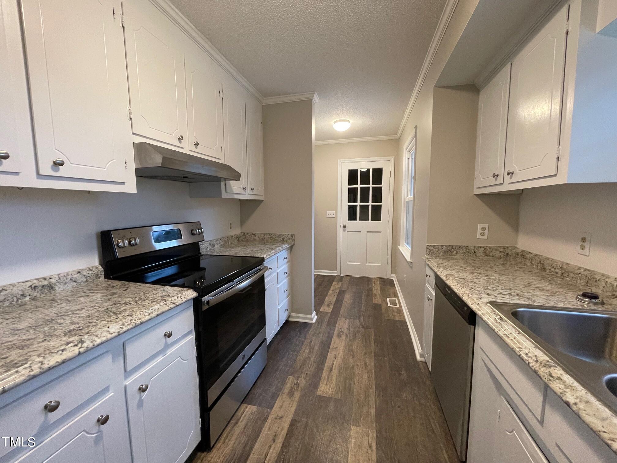 226 Lester Street Angier, NC 27501 - Photo 9 of 28 IMG_8813