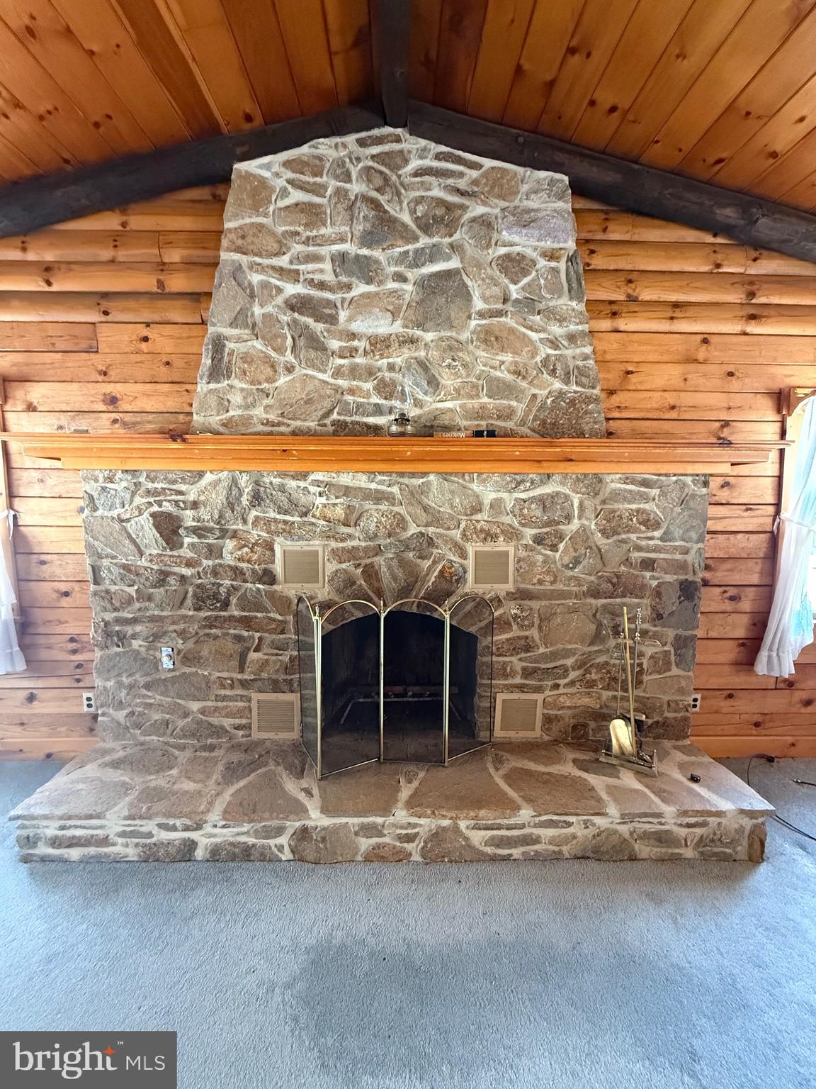 337 Harding Highway Pittsgrove, NJ 08318 - Photo 59 of 68 a front view of a building with a garage