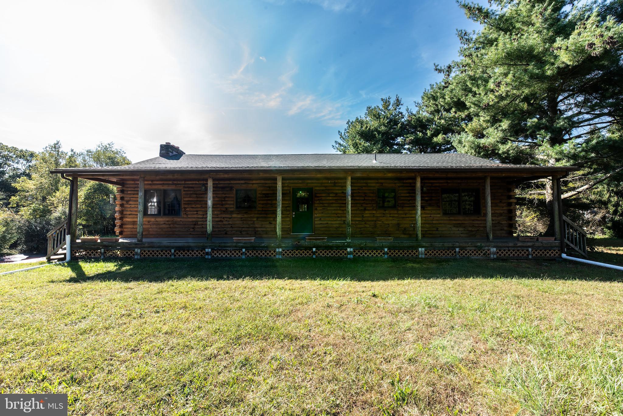 337 Harding Highway Pittsgrove, NJ 08318 - Photo 6 of 68 a front view of house with yard and green space