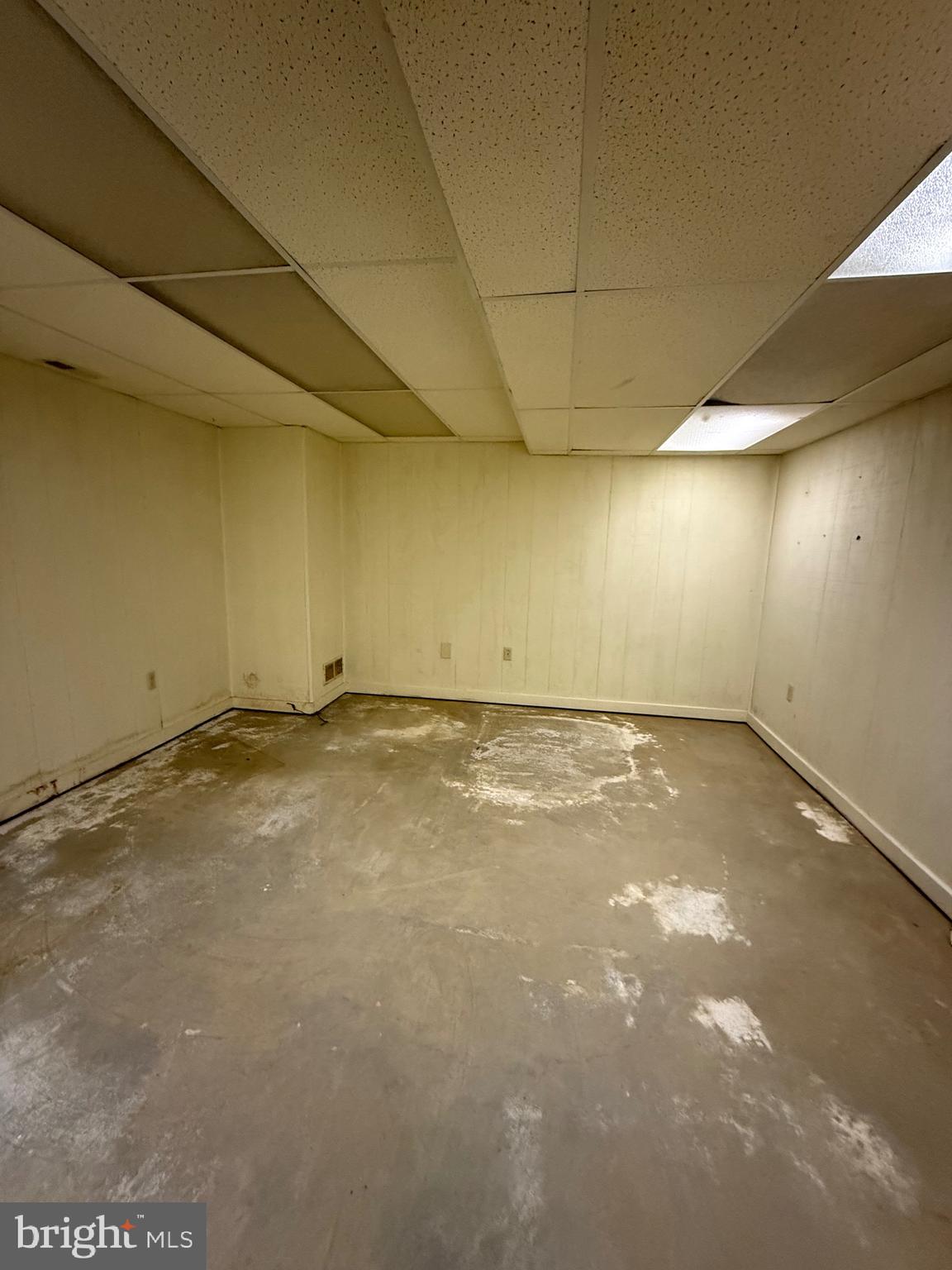 337 Harding Highway Pittsgrove, NJ 08318 - Photo 65 of 68 a view of room and garage