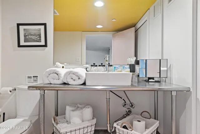 $209,000 | 403 South Buchanan Street, Unit 8, Lafayette, LA 70501