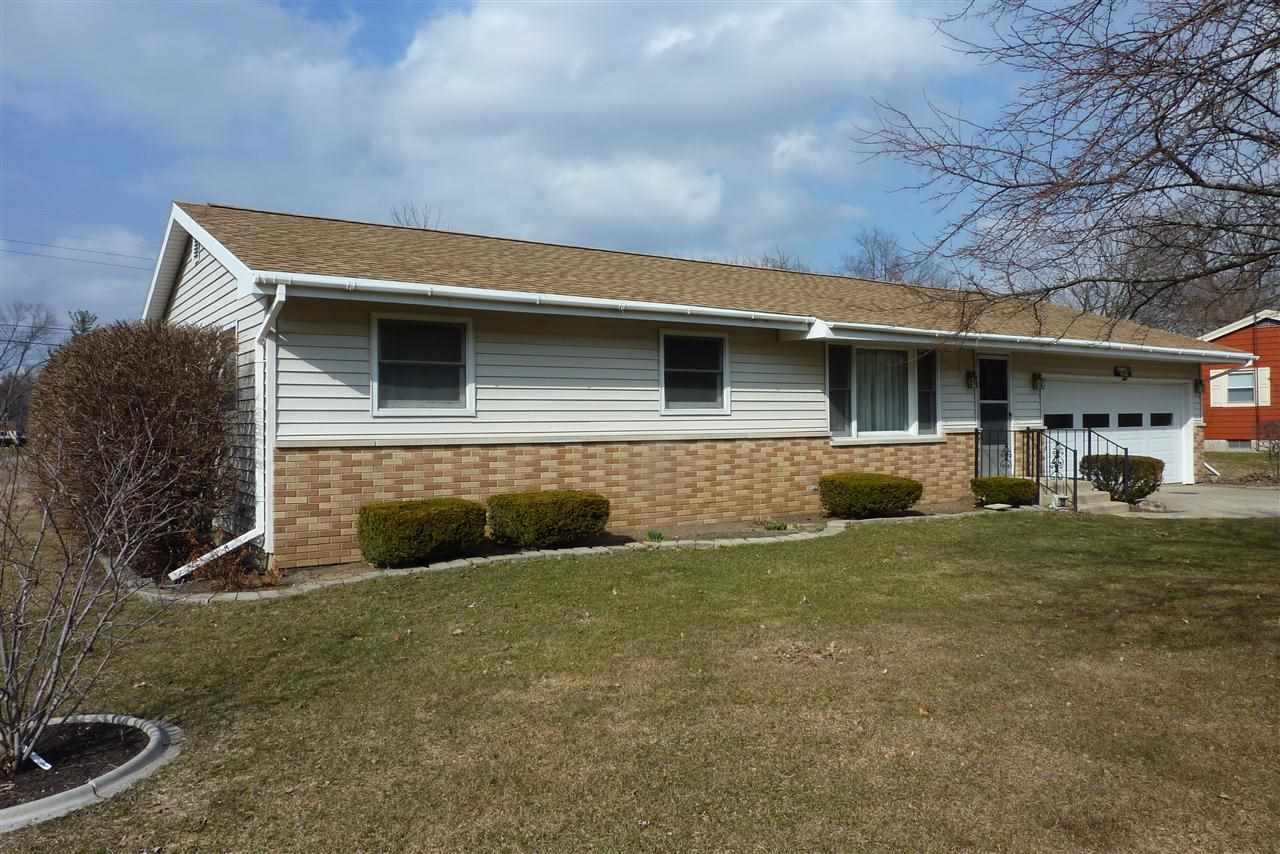 728 West 8th Street Rochester, IN 46975 - Photo 1 of 17