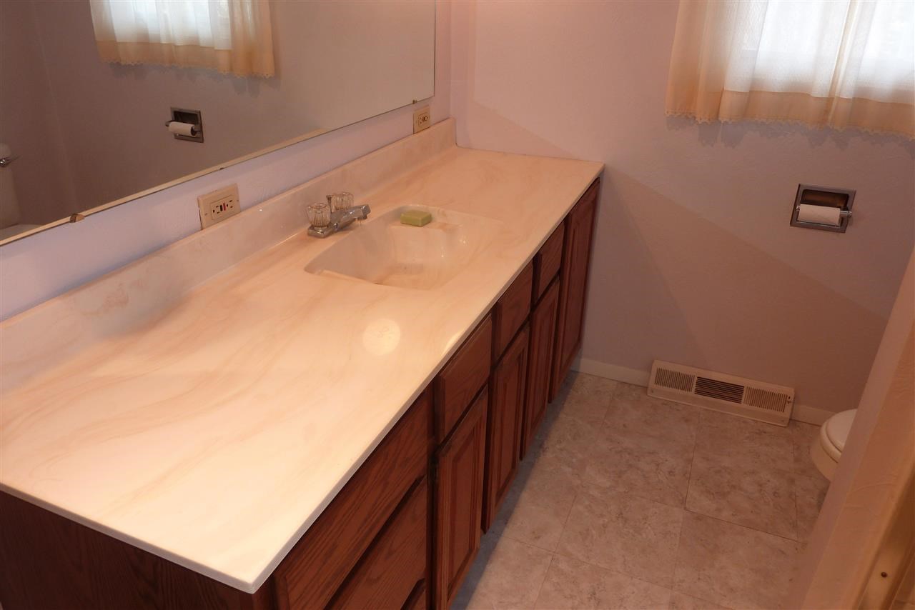 728 West 8th Street Rochester, IN 46975 - Photo 12 of 17