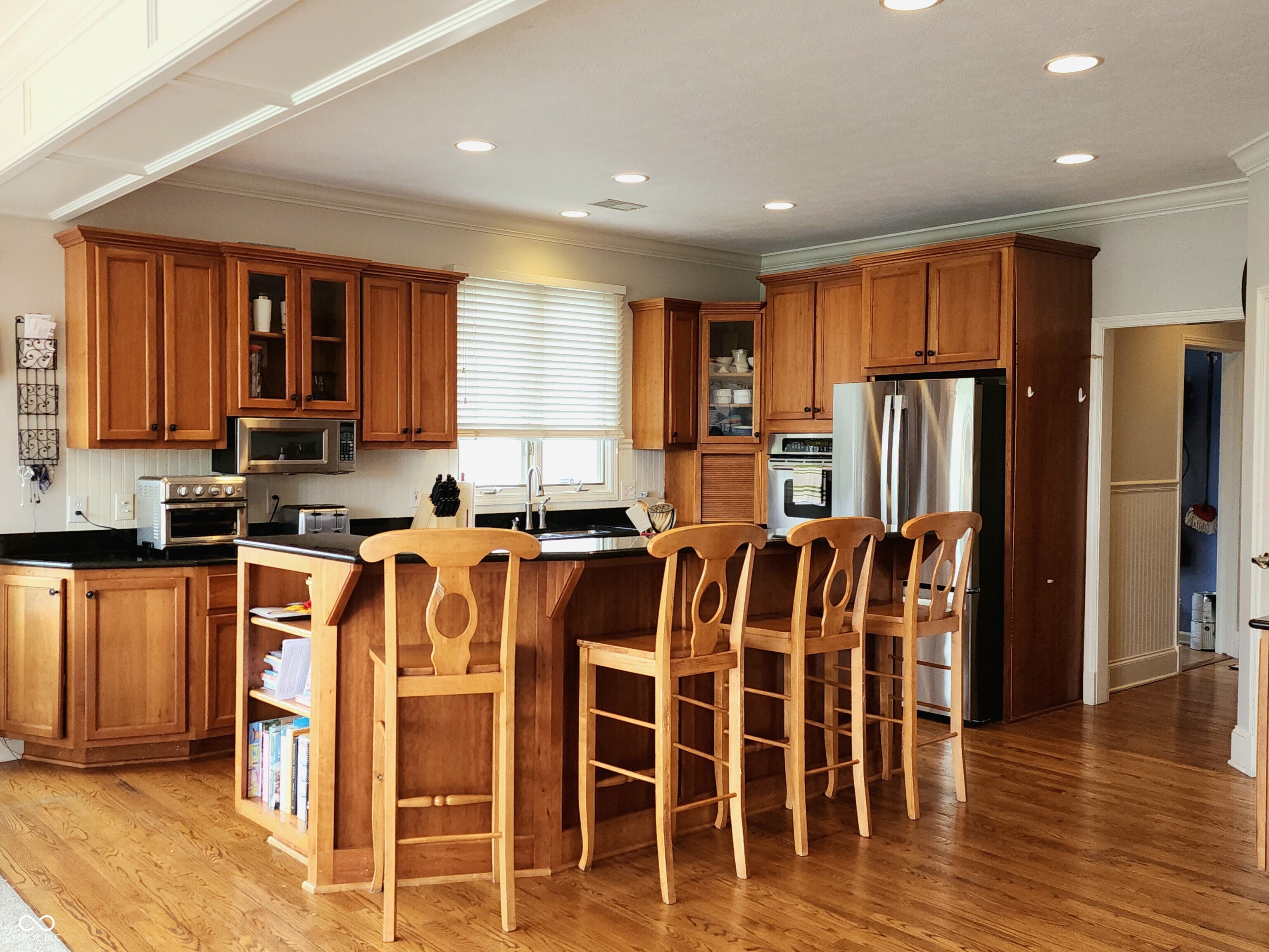 10926 Hamilton Pass Fishers, IN 46037 - Photo 13 of 66