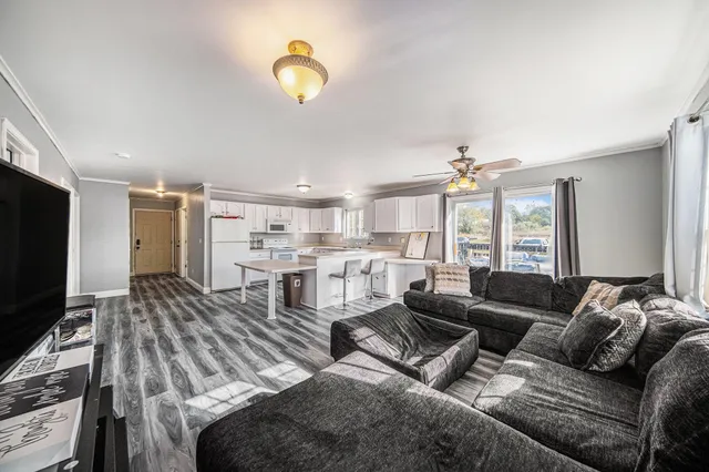 $330,000 | L10497 South Jackson Road, Cement City, MI 49233