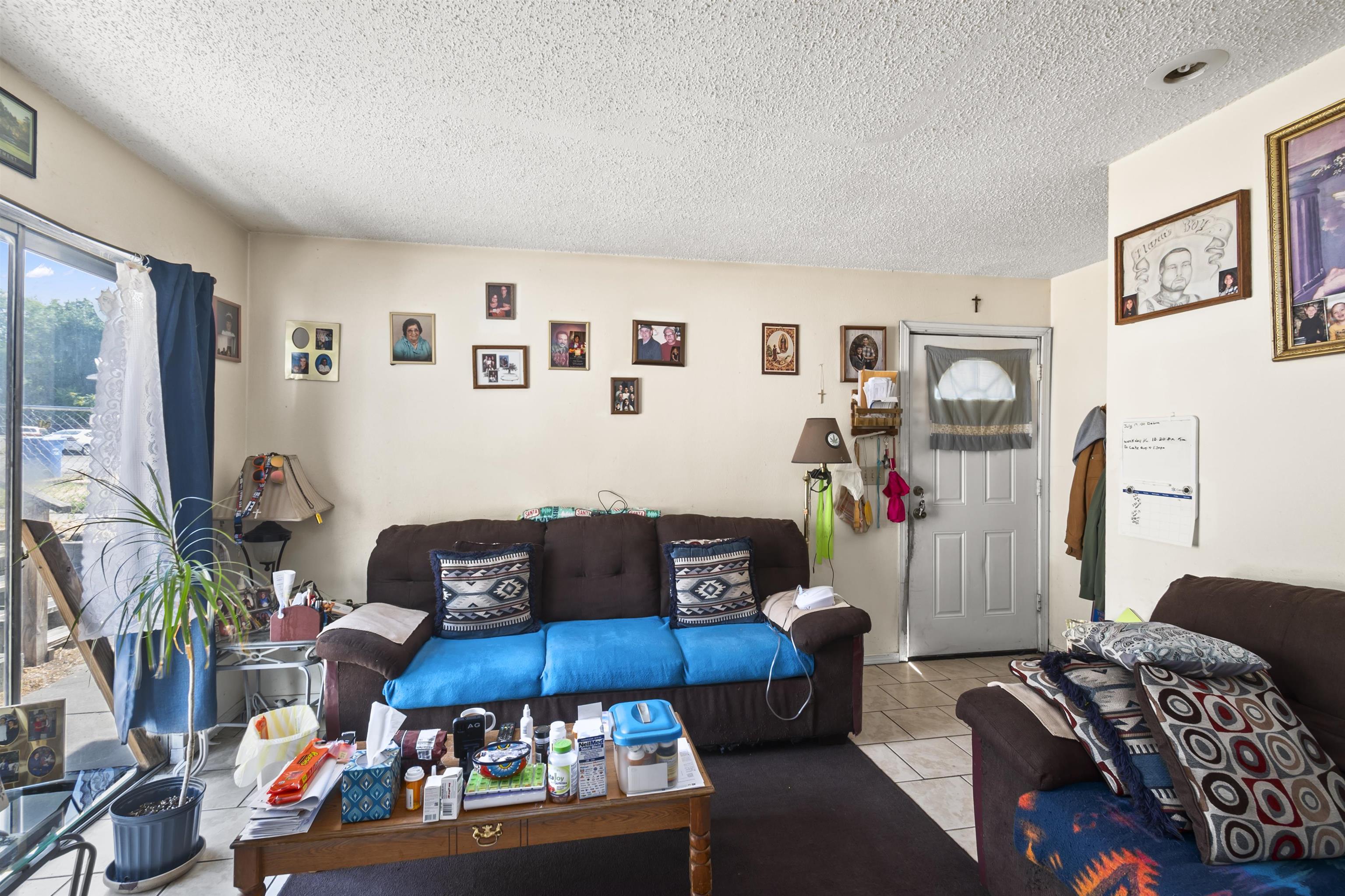 557 North Sparn Street Grand Junction, CO 81501 - Photo 4 of 31 a living room with furniture and a couch