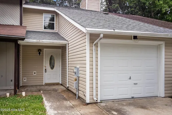 $1,300 | 24 South Onsville Place, Jacksonville, NC 28546