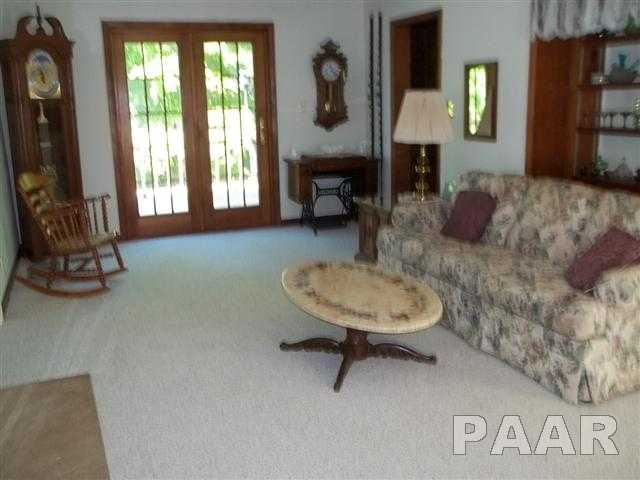 154 Spring Creek Terrace Washington, IL 61571 - Photo 2 of 13 Gallery Image 2