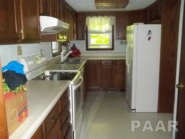 154 Spring Creek Terrace Washington, IL 61571 - Photo 4 of 13 Gallery Image 4